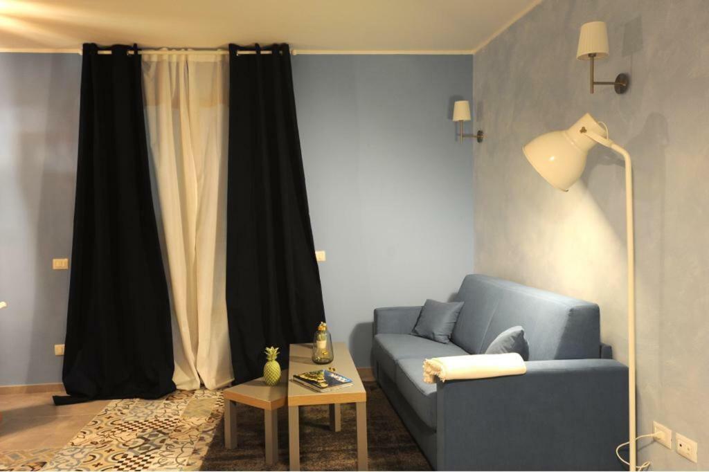 Light Blue Home เนเปิลส์ ภายนอก รูปภาพ
